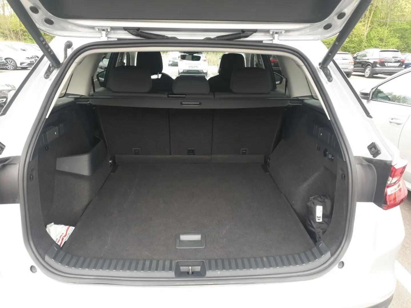 Kodiaq 2.0 TDI DSG 4x4 *AHK *MATRIX *ACC *RKAM *