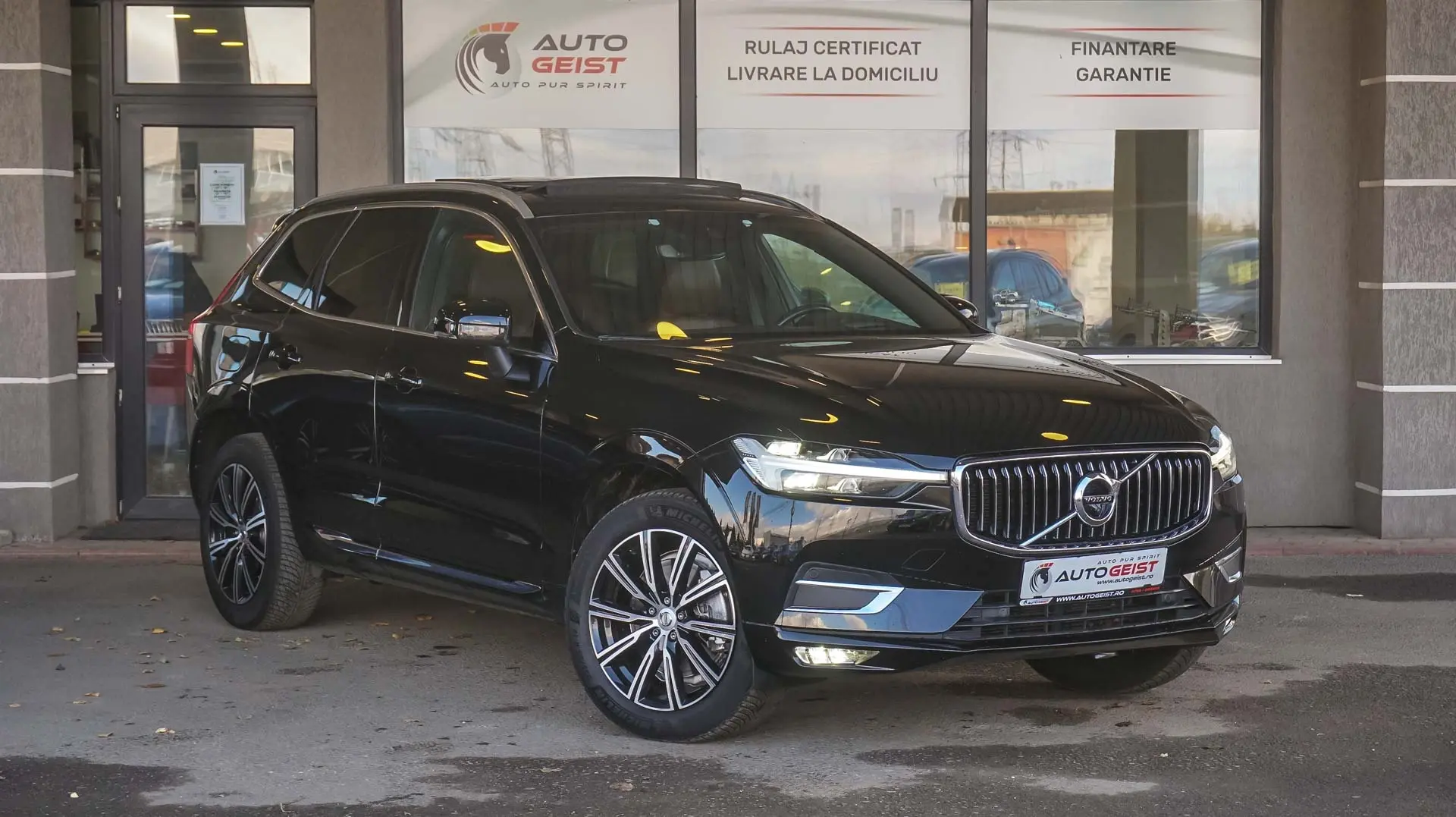 VOLVO XC60 B4 INSCRIPTION