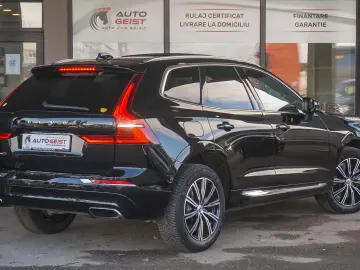 VOLVO XC60 B4 INSCRIPTION