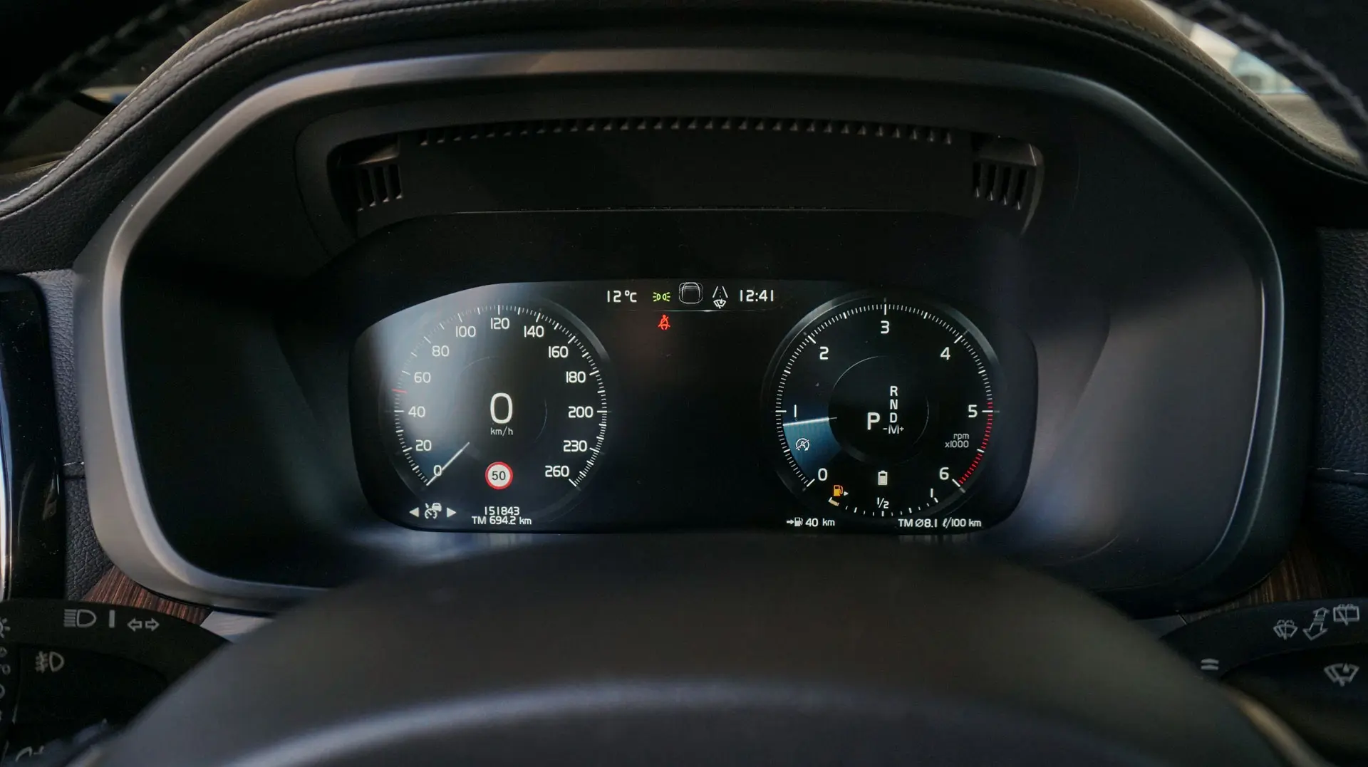 VOLVO XC60 B4 INSCRIPTION