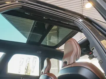 VOLVO XC60 B4 INSCRIPTION
