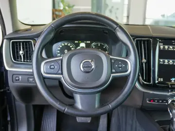 VOLVO XC60 BUSINESS EXECUTIVE