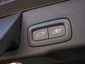 VOLVO XC60 BUSINESS EXECUTIVE