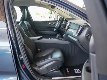 VOLVO XC60 BUSINESS EXECUTIVE