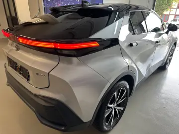 C-HR Hybrid FWD Team Deutschland