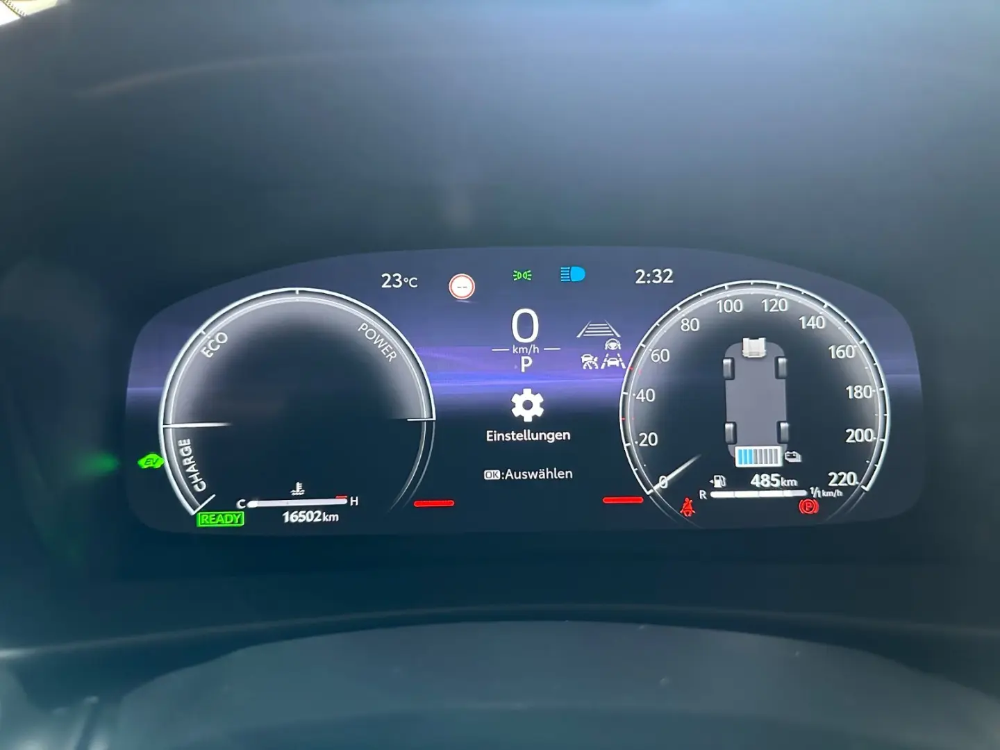 C-HR Hybrid FWD Team Deutschland