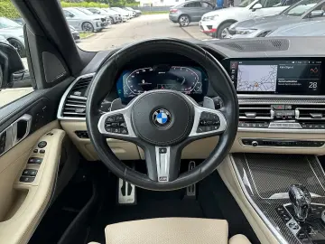 X5 xDrive45e PHEV M-Paket Aut. / Luft / Pano ...