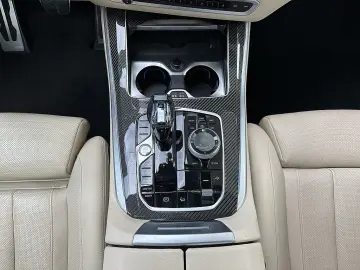 X5 xDrive45e PHEV M-Paket Aut. / Luft / Pano ...