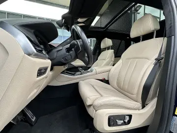 X5 xDrive45e PHEV M-Paket Aut. / Luft / Pano ...