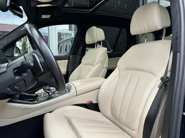 X5 xDrive45e PHEV M-Paket Aut. / Luft / Pano ...