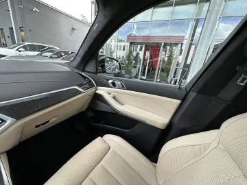 X5 xDrive45e PHEV M-Paket Aut. / Luft / Pano ...