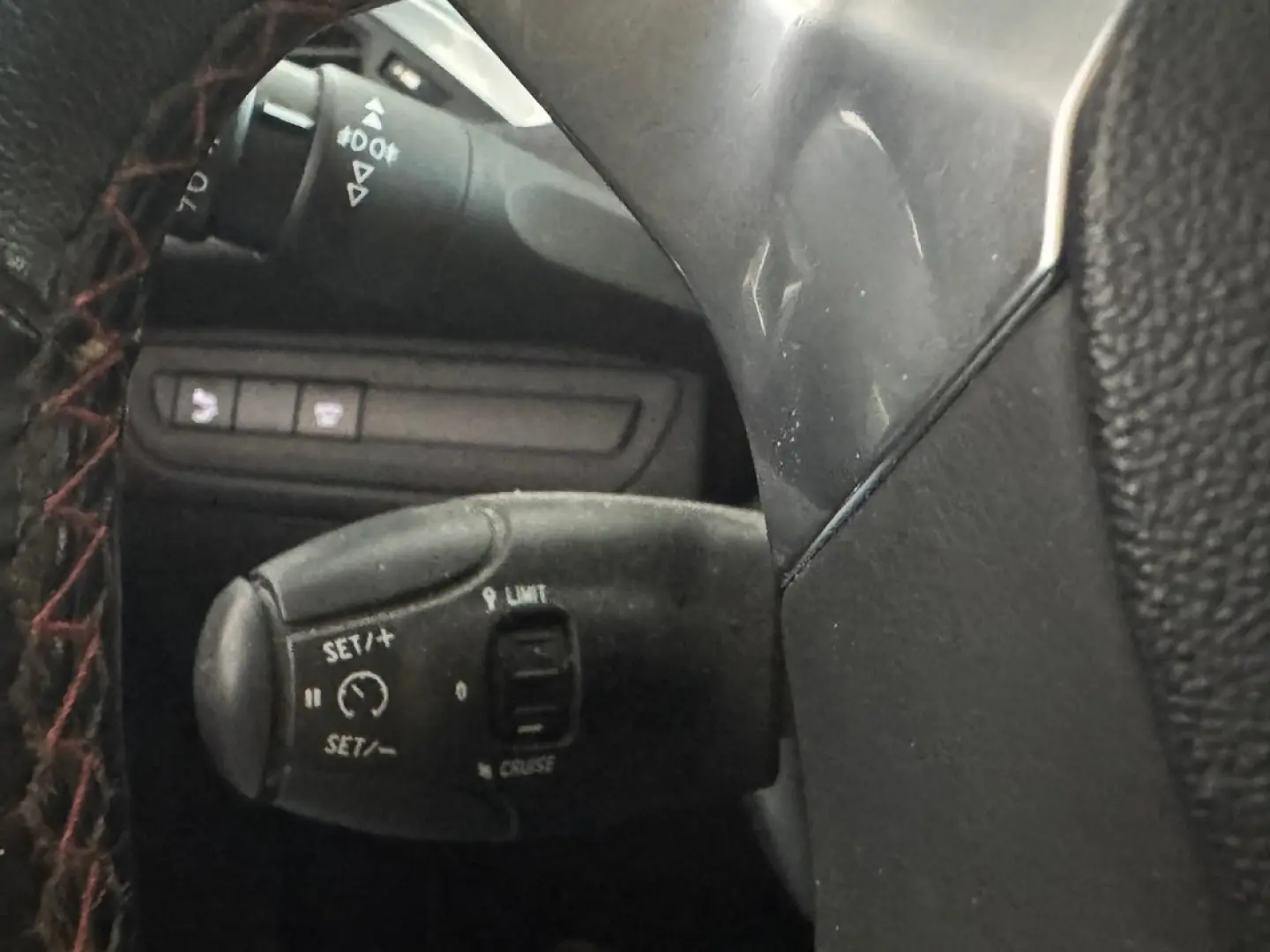 PEUGEOT 2008 GT Line 1.2 Turbo Automat