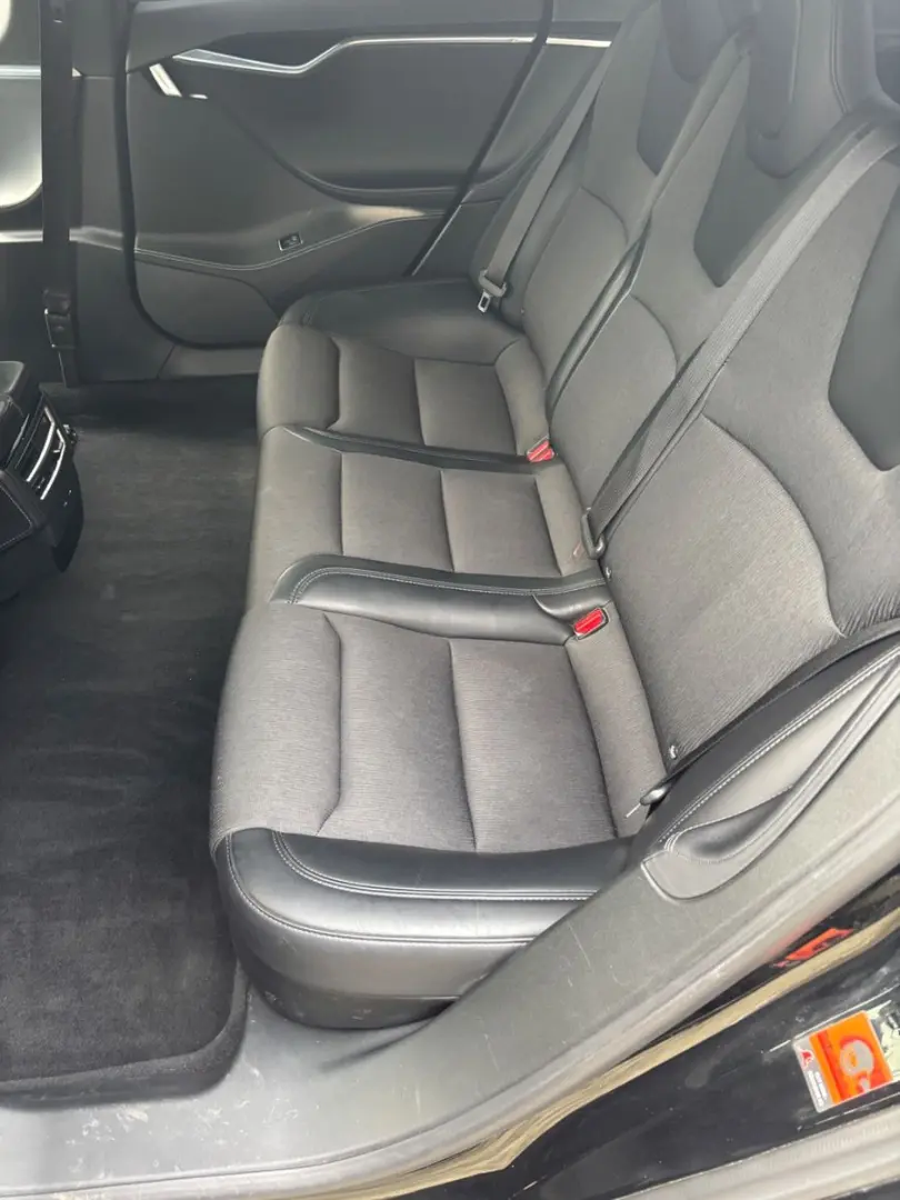 TESLA Model S 75d