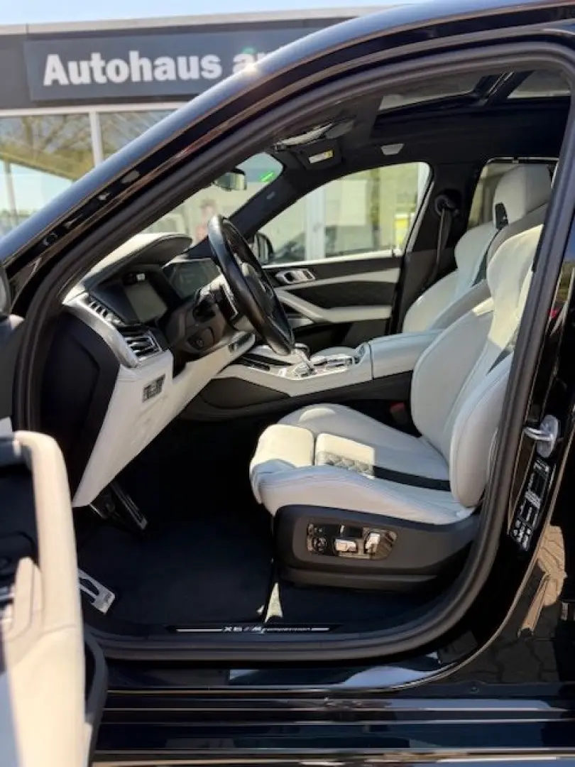 X6 M Competition M Drivers Laser B&W Sky Lounge