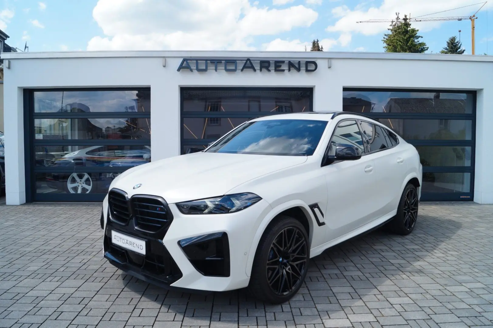 X6 M Competition *Facelift, Frozen white, Sky*