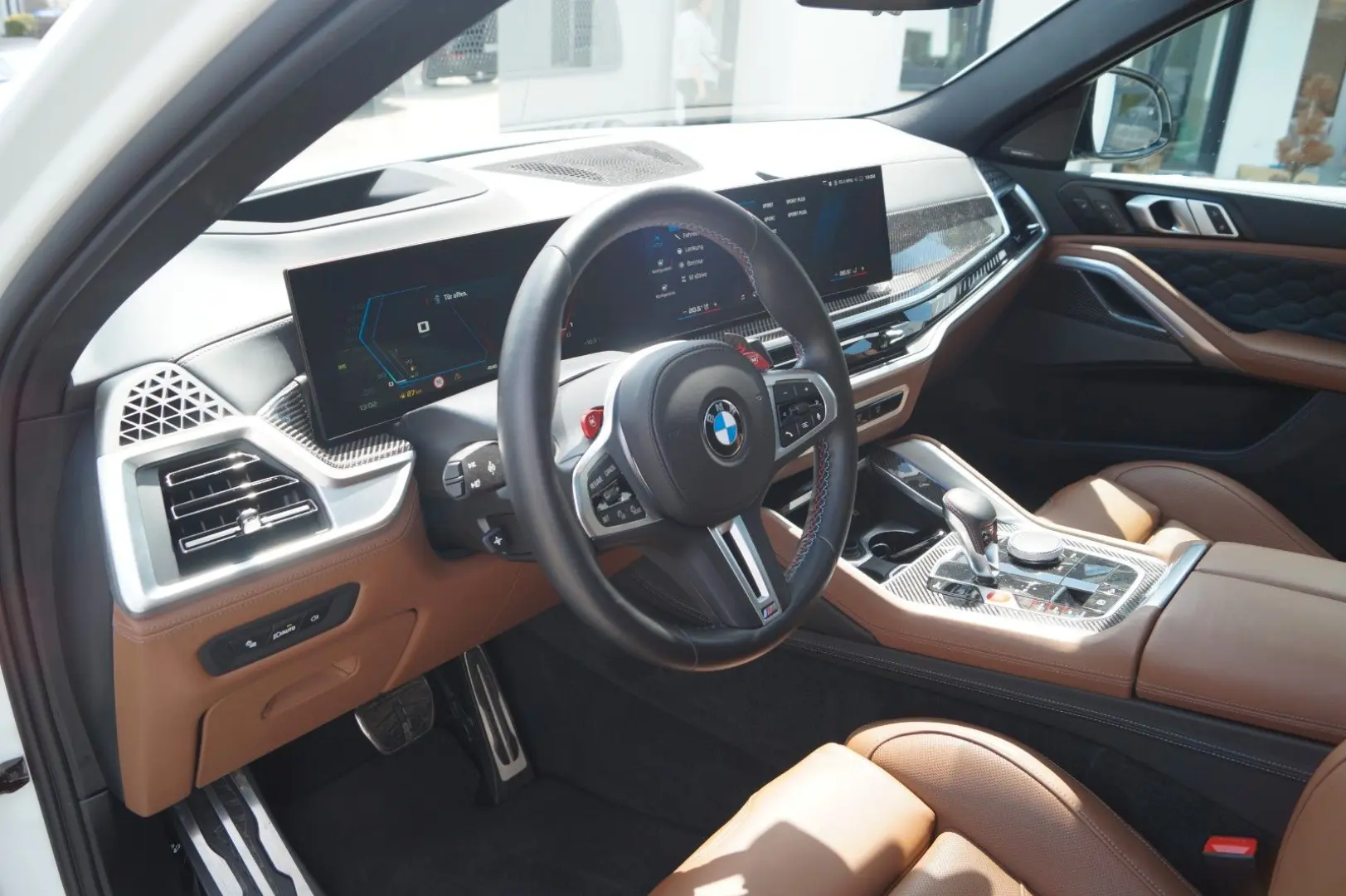 X6 M Competition *Facelift, Frozen white, Sky*