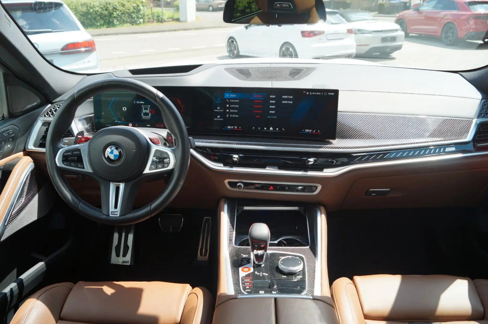 X6 M Competition *Facelift, Frozen white, Sky*