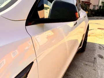 Tesla Model Y Long Range