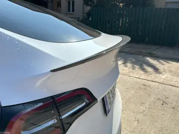 Tesla Model Y Long Range