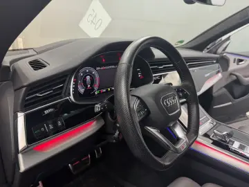 Audi Q8 50 TDI quattro