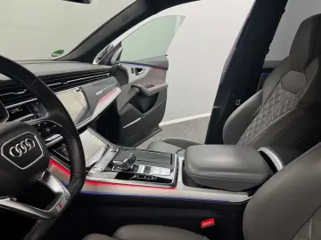 Audi Q8 50 TDI quattro
