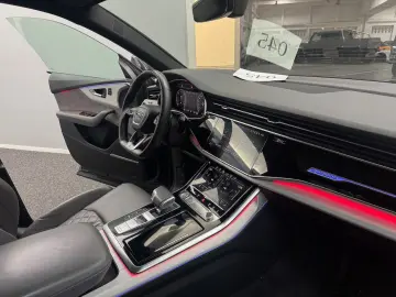 Audi Q8 50 TDI quattro