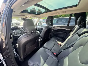 XC90 Ultimate Dark Recharge Plug-In Hybrid AWD T