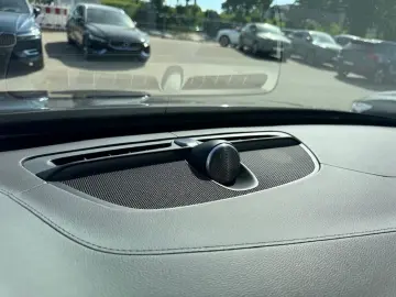 XC90 Ultimate Dark Recharge Plug-In Hybrid AWD T