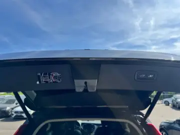 XC90 Ultimate Dark Recharge Plug-In Hybrid AWD T