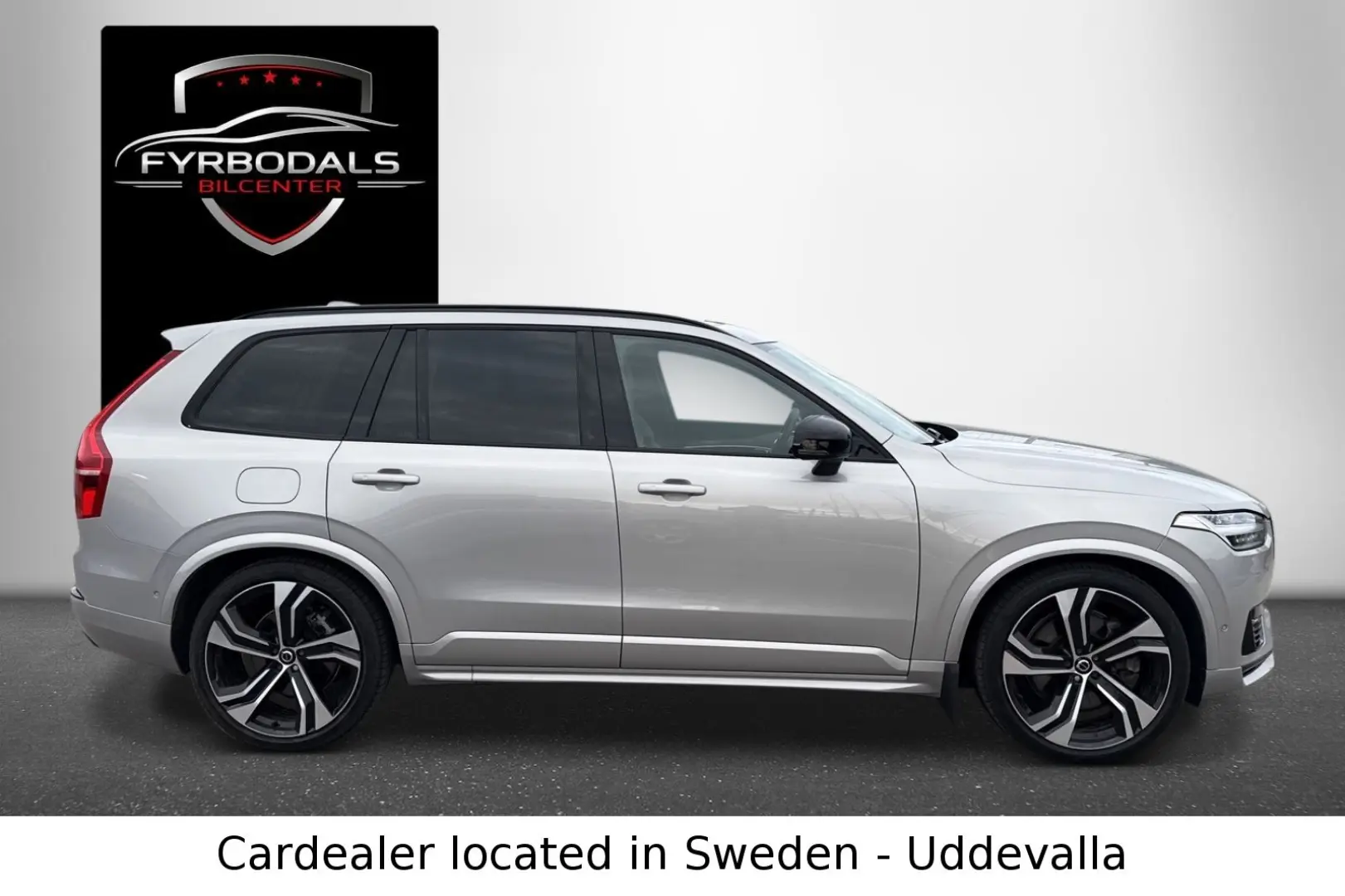 XC90 T8 AWD 456hp Plug-In ULT-Dark Recharge *VAT