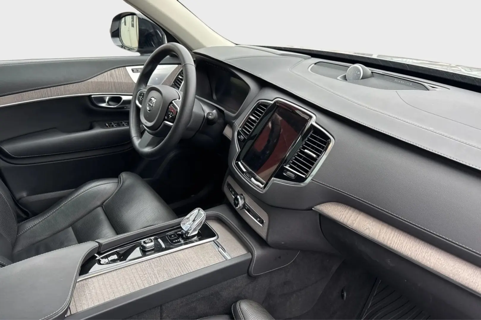 XC90 T8 AWD 456hp Plug-In ULT-Dark Recharge *VAT