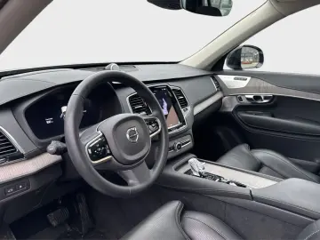 XC90 T8 AWD 456hp Plug-In ULT-Dark Recharge *VAT
