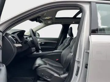 XC90 T8 AWD 456hp Plug-In ULT-Dark Recharge *VAT