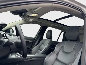 XC90 T8 AWD 456hp Plug-In ULT-Dark Recharge *VAT
