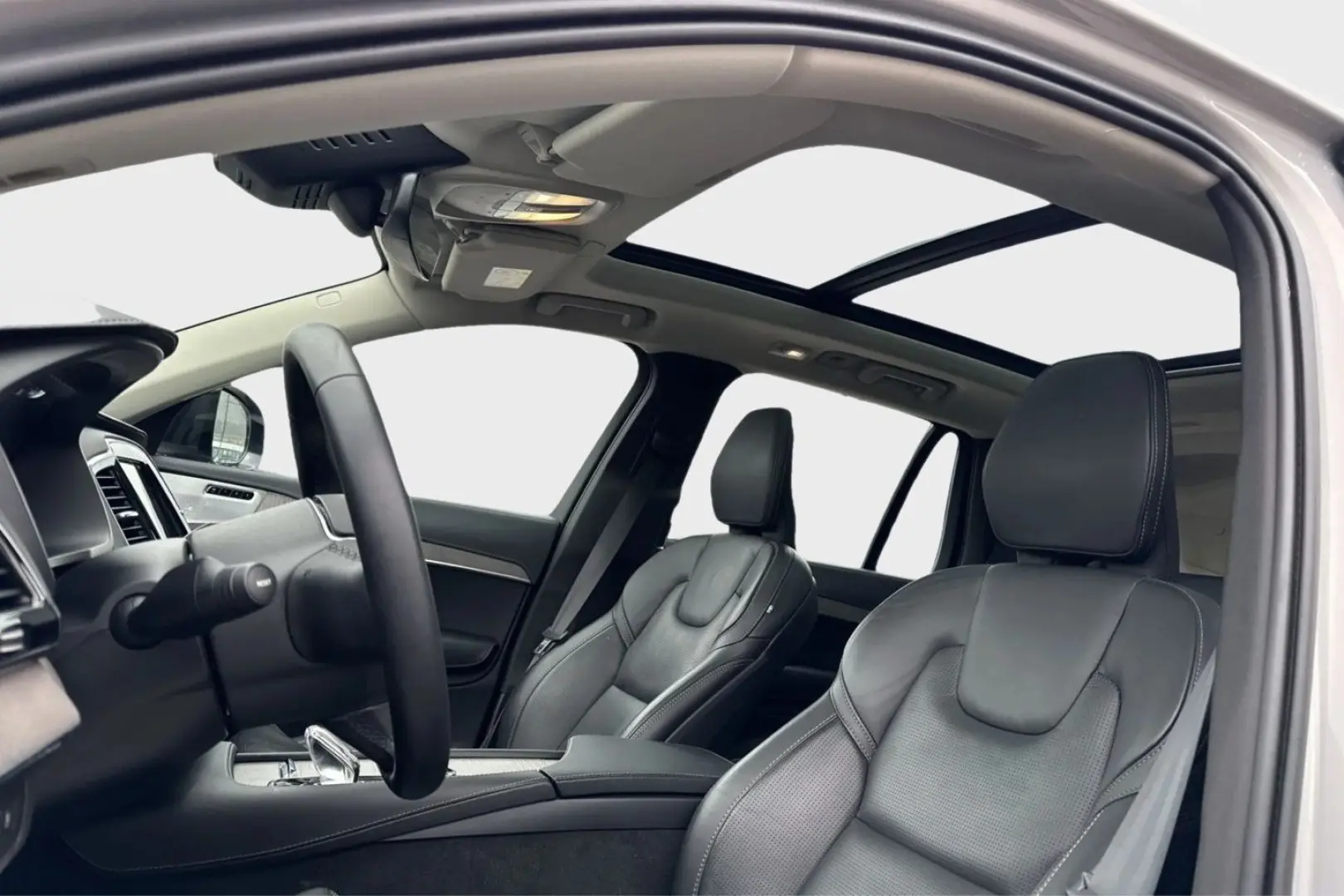 XC90 T8 AWD 456hp Plug-In ULT-Dark Recharge *VAT