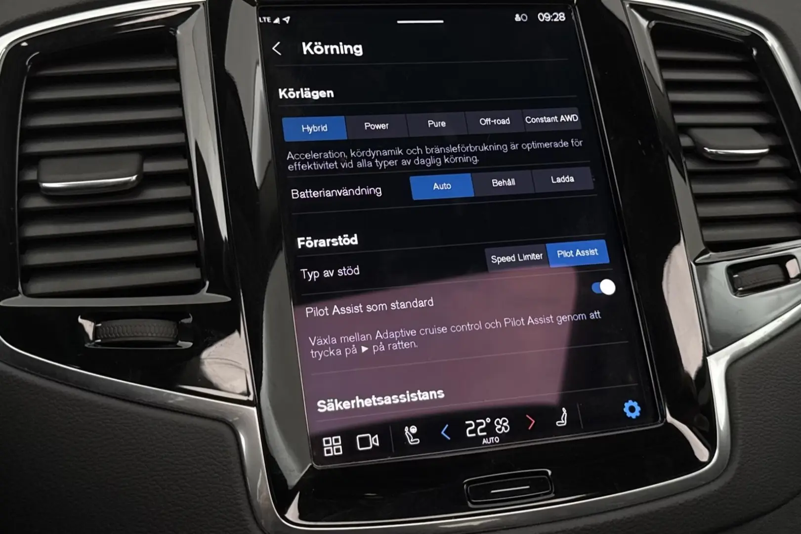 XC90 T8 AWD 456hp Plug-In ULT-Dark Recharge *VAT