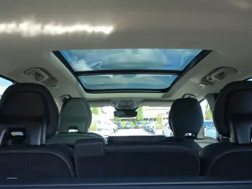 XC90 T8 AWD Plug-in Hybrid/FourC/HeadUp/AHK/B&W