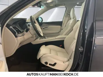 XC90 T8 AWD Plug-in Hybrid Ultra Dark