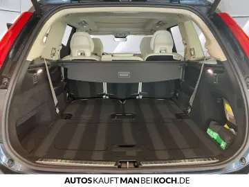XC90 T8 AWD Plug-in Hybrid Ultra Dark