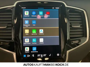 XC90 T8 AWD Plug-in Hybrid Ultra Dark