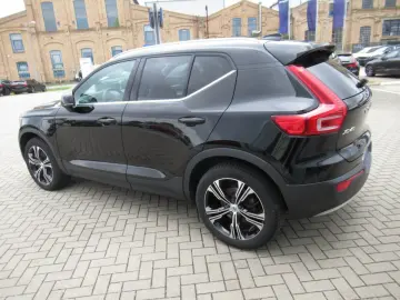 XC40 Recharge T4 Inscription Expression Automati