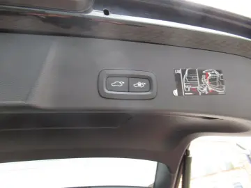 XC40 Recharge T4 Inscription Expression Automati