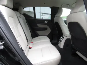 XC40 Recharge T4 Inscription Expression Automati