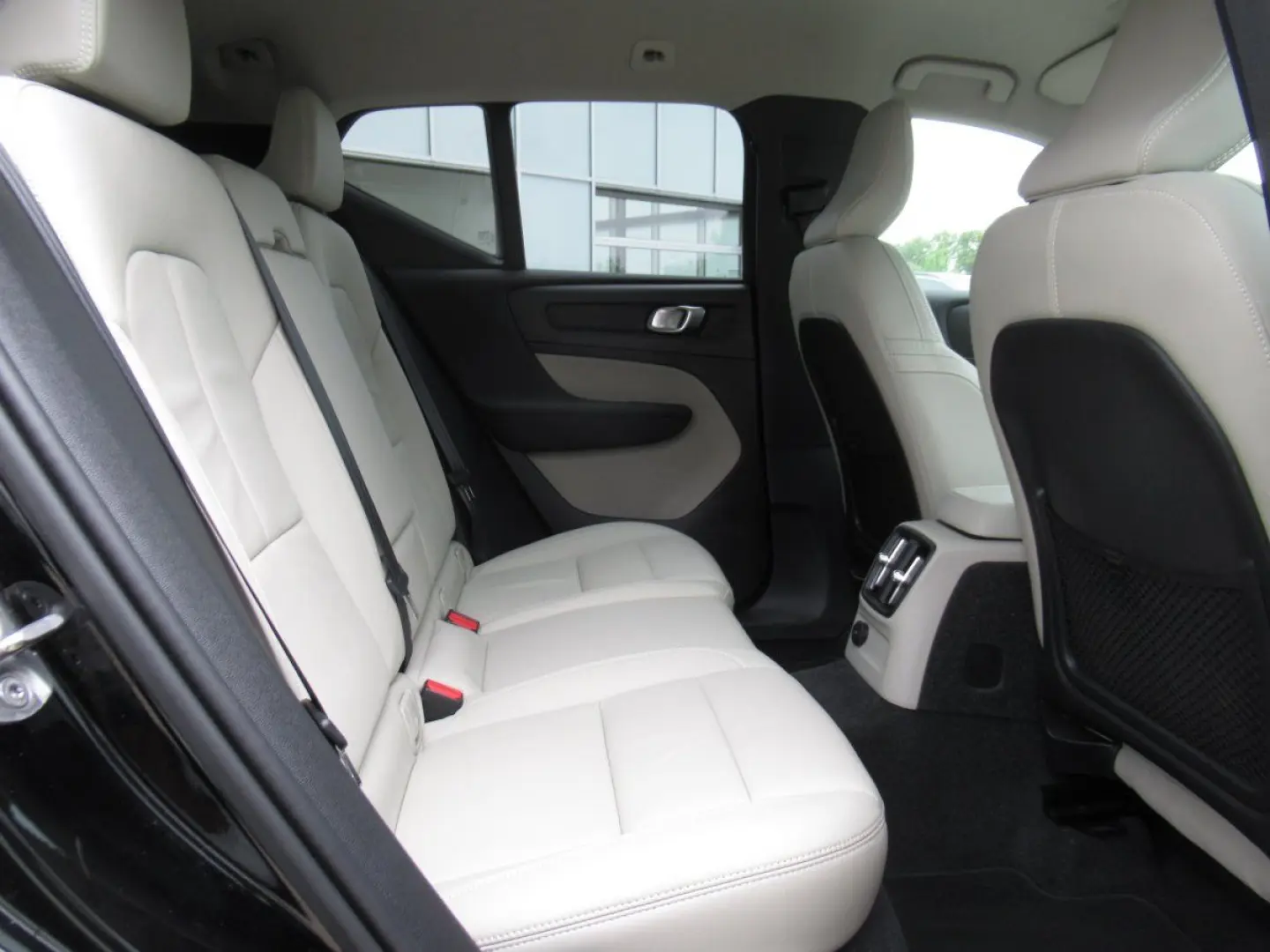 XC40 Recharge T4 Inscription Expression Automati