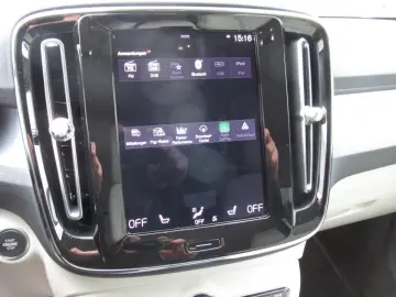 XC40 Recharge T4 Inscription Expression Automati