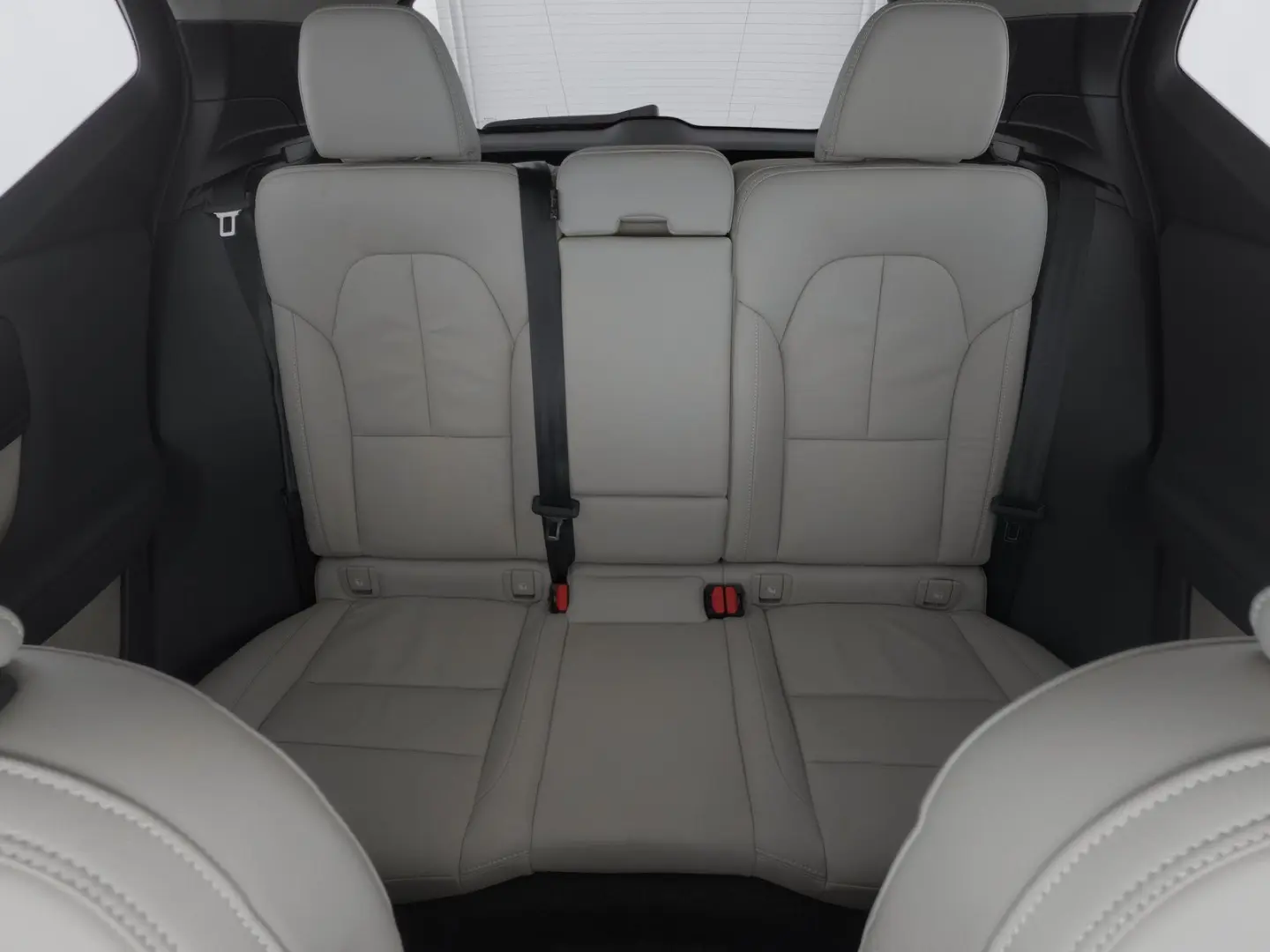 XC40 T4 Recharge Plus Bright 18