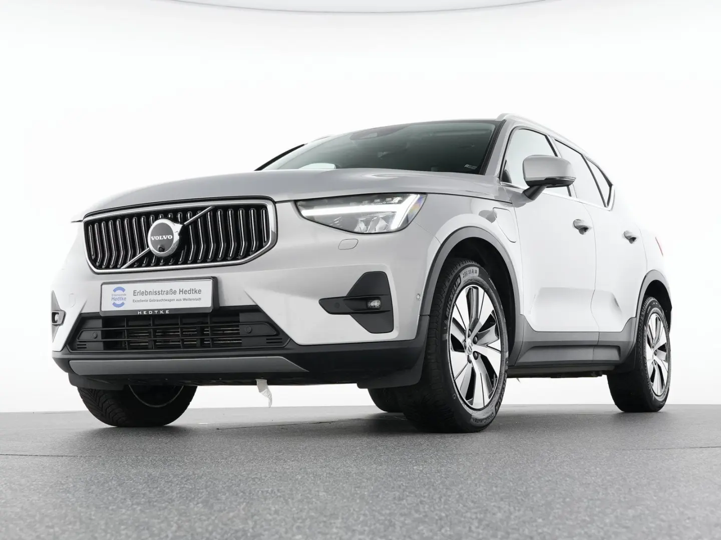 XC40 T4 Recharge Plus Bright 18