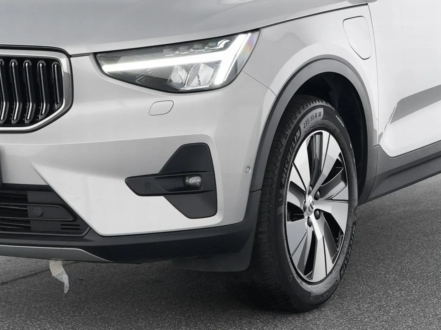 XC40 T4 Recharge Plus Bright 18