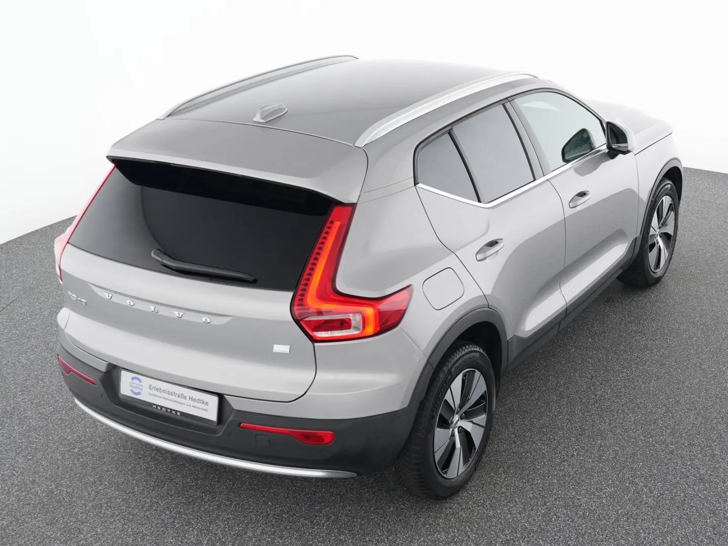 XC40 T4 Recharge Plus Bright 18