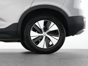 XC40 T4 Recharge Plus Bright 18